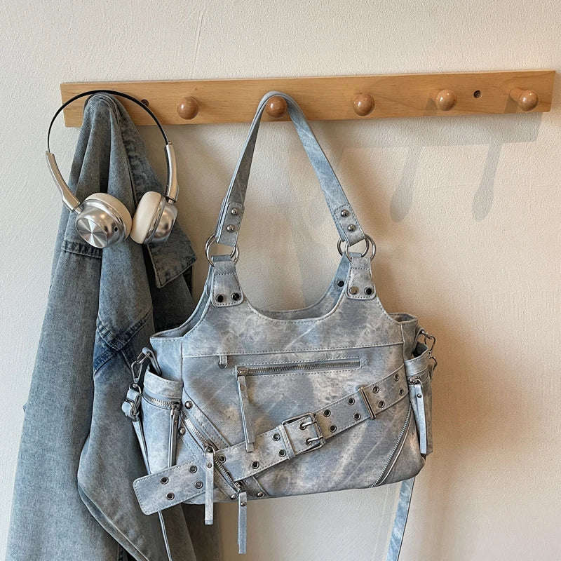 Fashionable Large Capacity Rivet Street Style Women's Tote Bag Shoulder Crossbody Bag Durable Polyester Commuter Bag