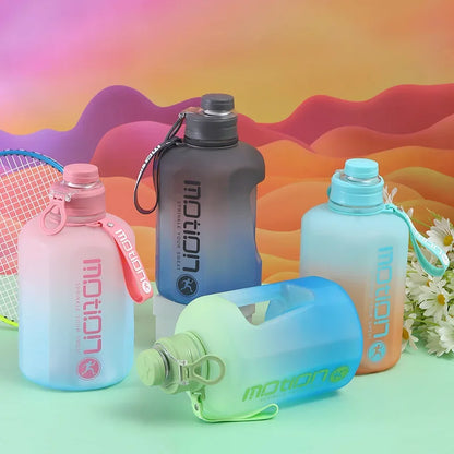 Apex Ritual – ストロー付きスポーツウォーターボトル2L – 目盛り付き大容量フィットネスボトル