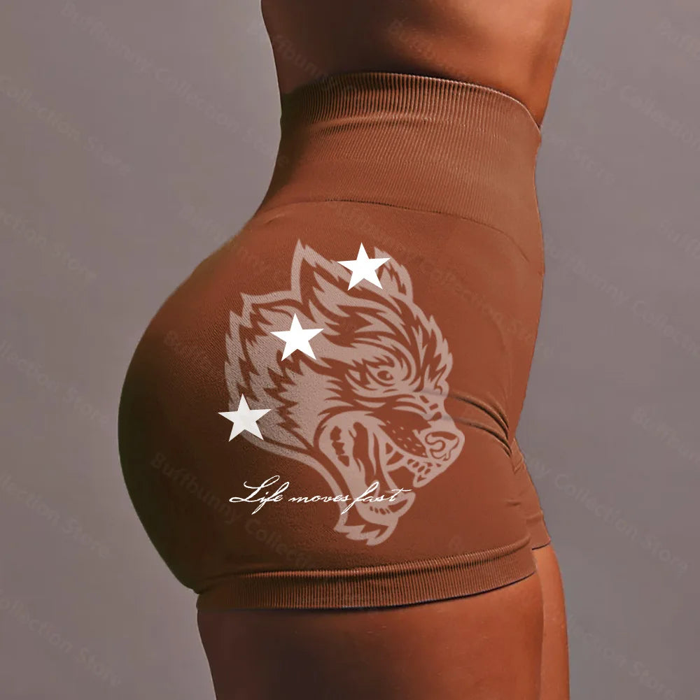 Apex Ritual – ウルフヘッド スポーツショーツ レディース – シームレスニット 太ももリフトアップ ヨガパンツ
