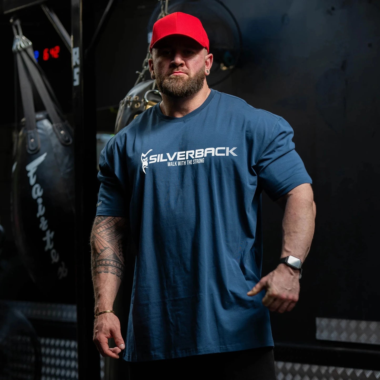 SILVERBACK Sports Men Loose T-shirt Cotton Fashion Oversized Male Tee Shirts Gym Running Streetwear Fitness T-shirt men clothing