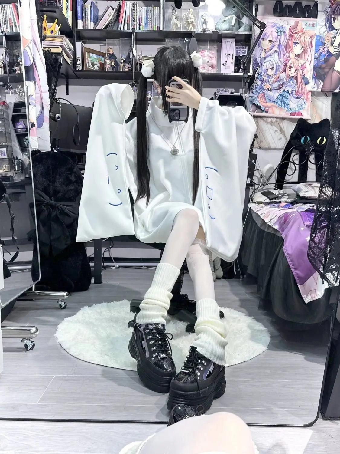 Women's Graphic Zipper Jacket & Leg Covers