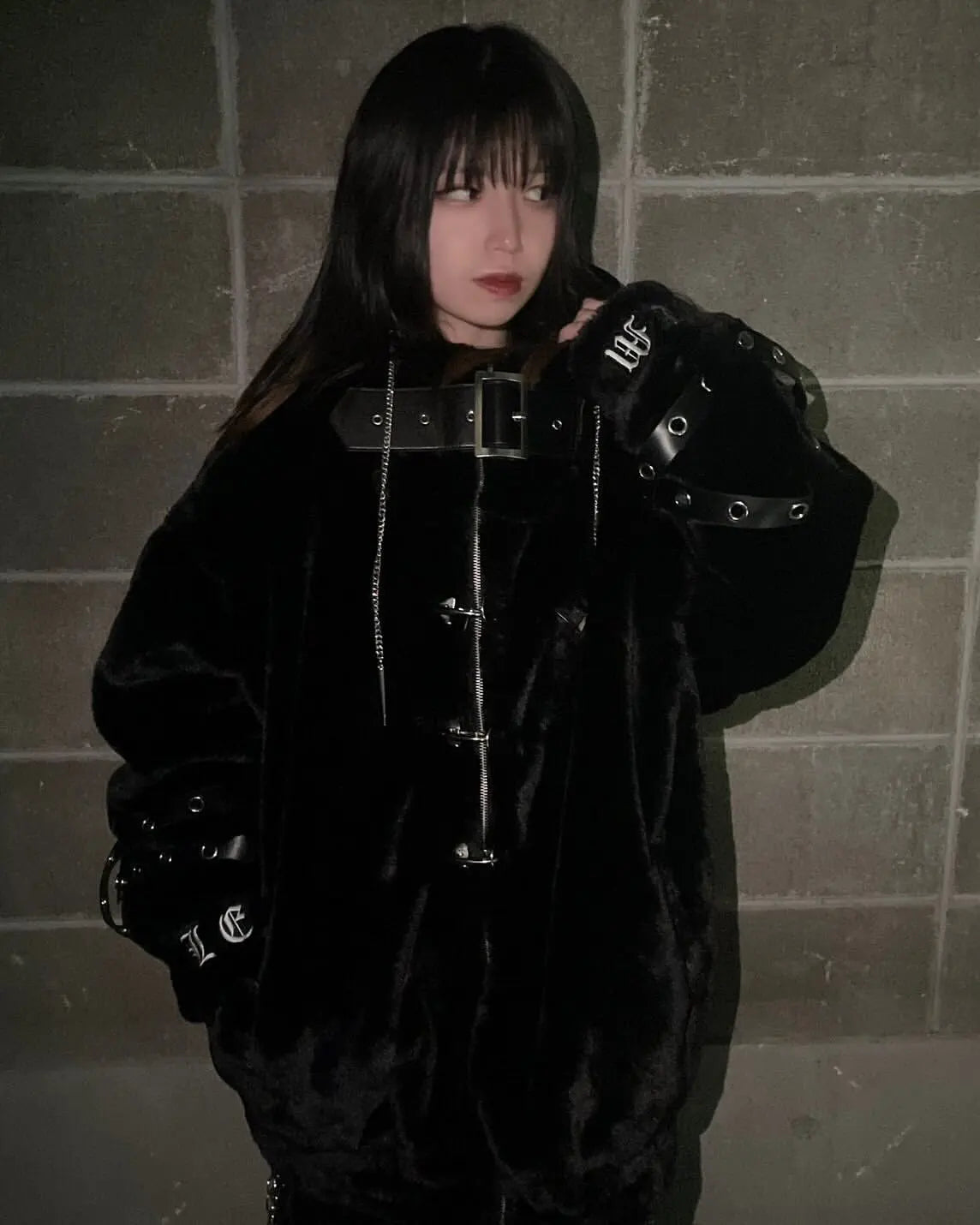 Lautaro Autumn Winter Thick Warm Faux Fur Coat Women with Hood Zipper Luxury Japanese Style Punk Harajuku Fluffy Jacket 2026
