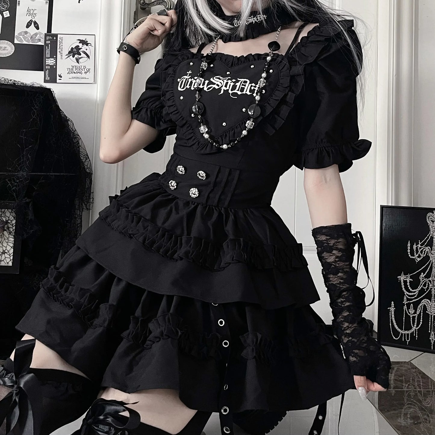 Women's Gothic Puff-Sleeve Sweetheart Dress