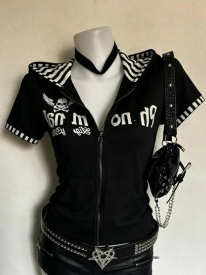 Women's Subculture Skull Print Fake Two-Piece T-Shirt Summer Gothic Slim Fit Halter Tops Y2K Harajuku Grunge Punk Fashion Tees