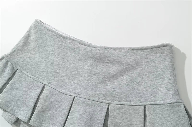 Women's Y2K Low-Rise Pleated Skort