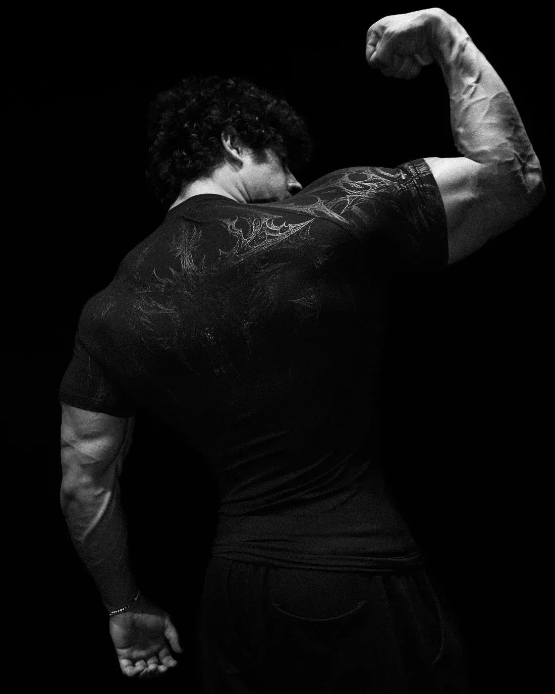 New Summer GYM T-shirt Men's Gothic Print Muscle Tee High Elasticity And Quick Drying Exercise For Bodybuilding Training T-shirt