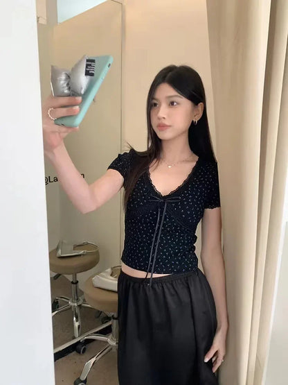 Women's Vintage Lace Bow Crop T-Shirt