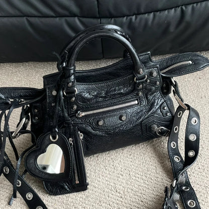 Neo Motorcycle Bag Handheld Rivet Head Layered Oil Wax Cowhide Crossbody Women's Bag Cool And Spicy Girl Retro Style Tote Bag