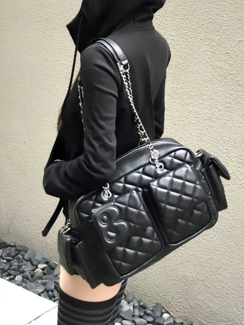 2026 Autumn and Winter New Style Rhombus Retro Multi-Pocket Shoulder Crossbody Motorcycle Bag Large Capacity Simple Commuter Handbag
