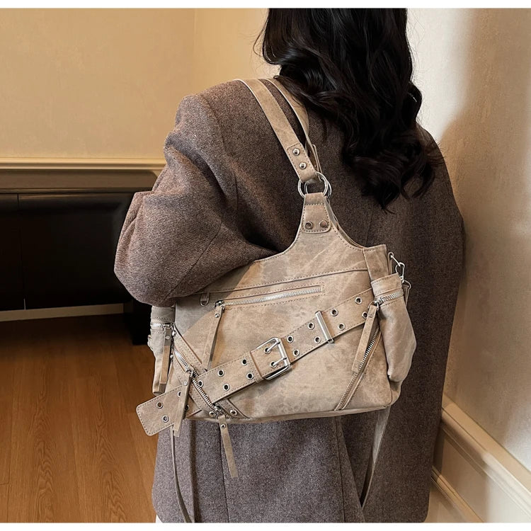 Fashionable Large Capacity Rivet Street Style Women's Tote Bag Shoulder Crossbody Bag Durable Polyester  Commuter Bag
