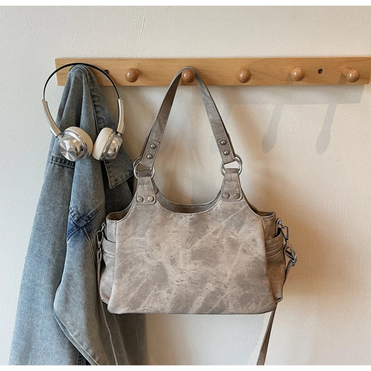 Fashionable Large Capacity Rivet Street Style Women's Tote Bag Shoulder Crossbody Bag Durable Polyester  Commuter Bag