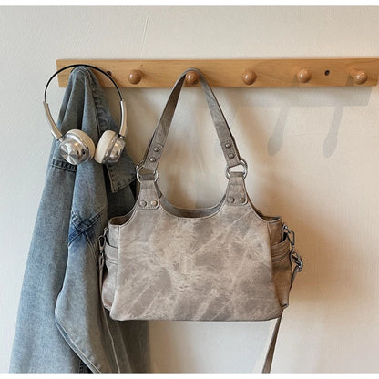 Fashionable Large Capacity Rivet Street Style Women's Tote Bag Shoulder Crossbody Bag Durable Polyester  Commuter Bag