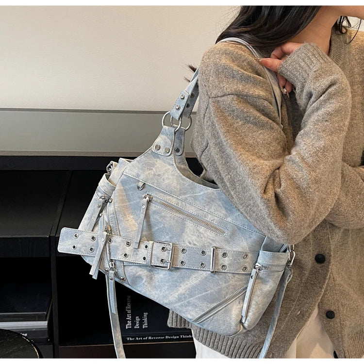 Fashionable Large Capacity Rivet Street Style Women's Tote Bag Shoulder Crossbody Bag Durable Polyester  Commuter Bag
