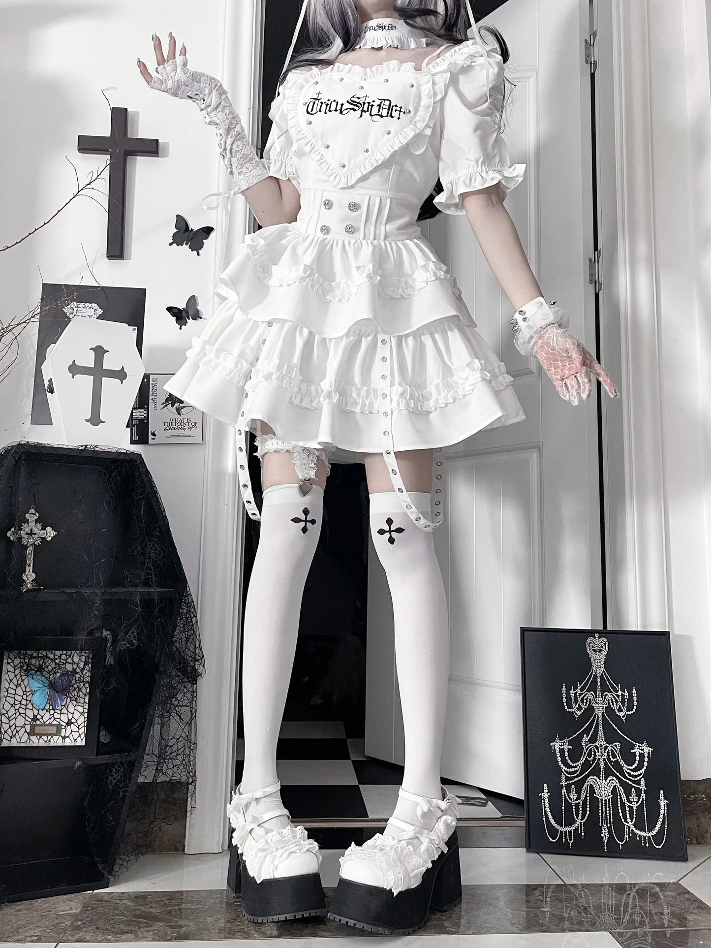 Women's Gothic Puff-Sleeve Sweetheart Dress