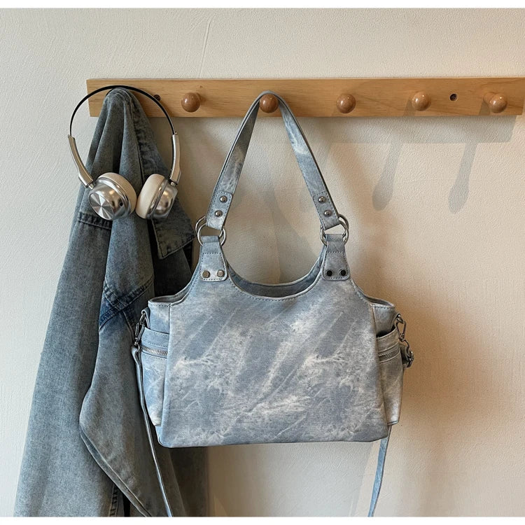 Fashionable Large Capacity Rivet Street Style Women's Tote Bag Shoulder Crossbody Bag Durable Polyester  Commuter Bag
