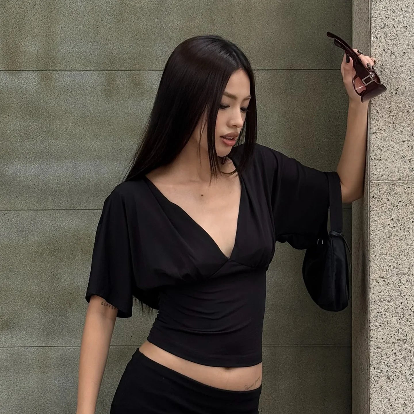 Sexy Deep V Neck Lace Spliced Tie Waist Slim Half Sleeve Crop Tee For Women