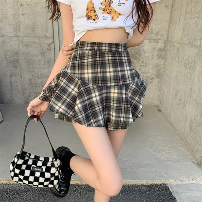Women's Y2K Plaid Ruffle Skort