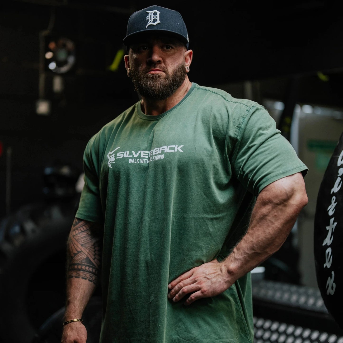 SILVERBACK Sports Men Loose T-shirt Cotton Fashion Oversized Male Tee Shirts Gym Running Streetwear Fitness T-shirt men clothing