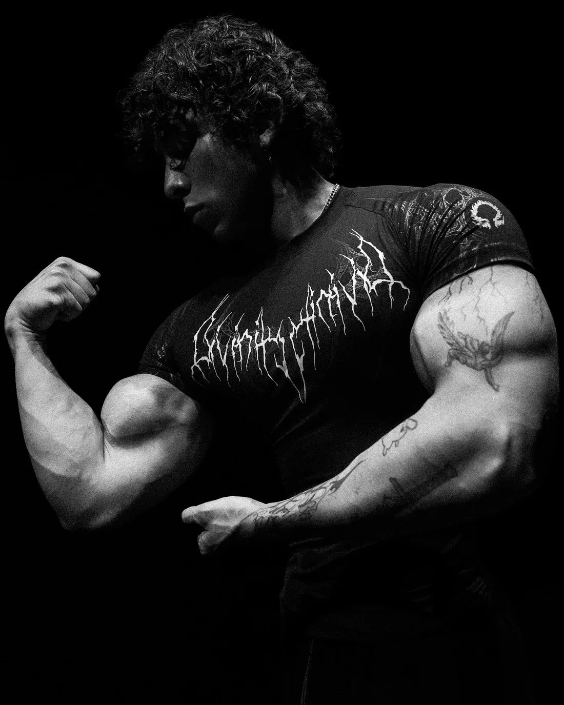New Summer GYM T-shirt Men's Gothic Print Muscle Tee High Elasticity And Quick Drying Exercise For Bodybuilding Training T-shirt
