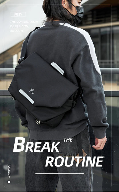 MOYYI Design Large Laptop Messenger Bag for Men Waterproof Travel Crossbody Shoulder Bag Reflective Cycling College School Bag