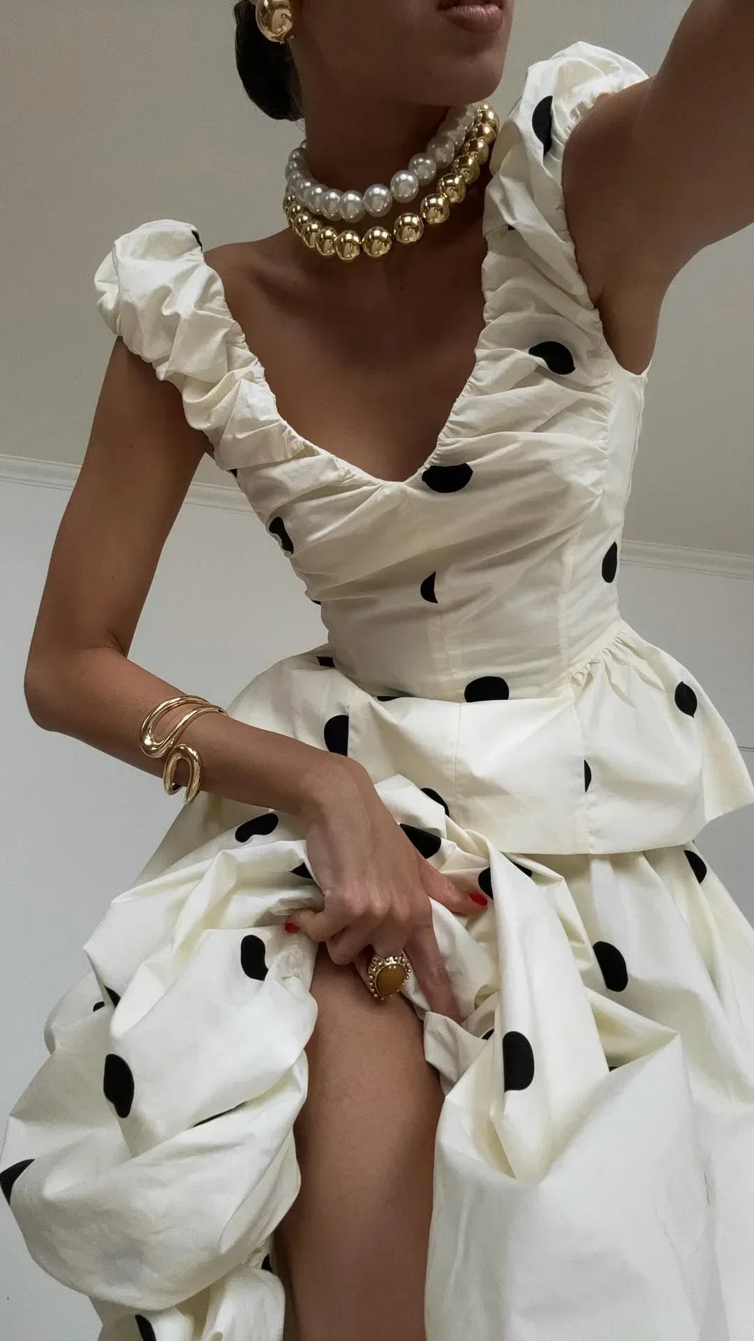 Vintage Polka Dot Backless Tank Tops Sexy Summer Street Chic Slim Deep V Neck Vest Casual Ruffles Sleeveless Tops Woman 2026