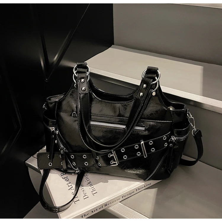Fashionable Large Capacity Rivet Street Style Women's Tote Bag Shoulder Crossbody Bag Durable Polyester  Commuter Bag
