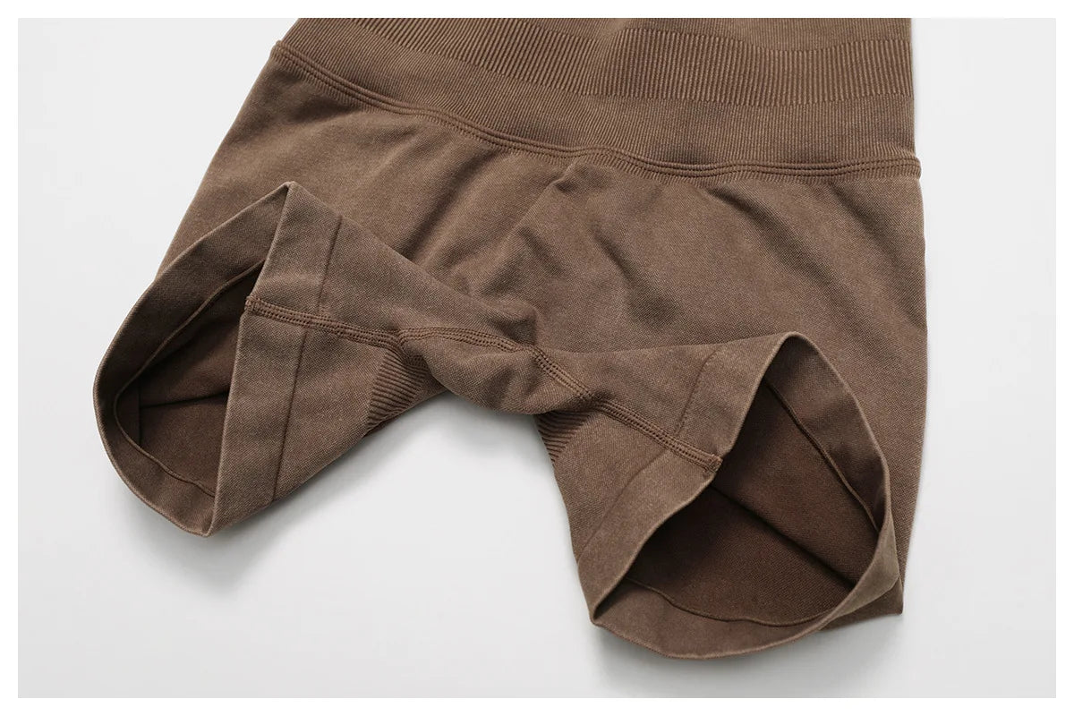 Apex Ritual – レディースハイウエストヨガショートパンツ – サンドウォッシュ スクワットプルーフ トレーニングショートパンツ