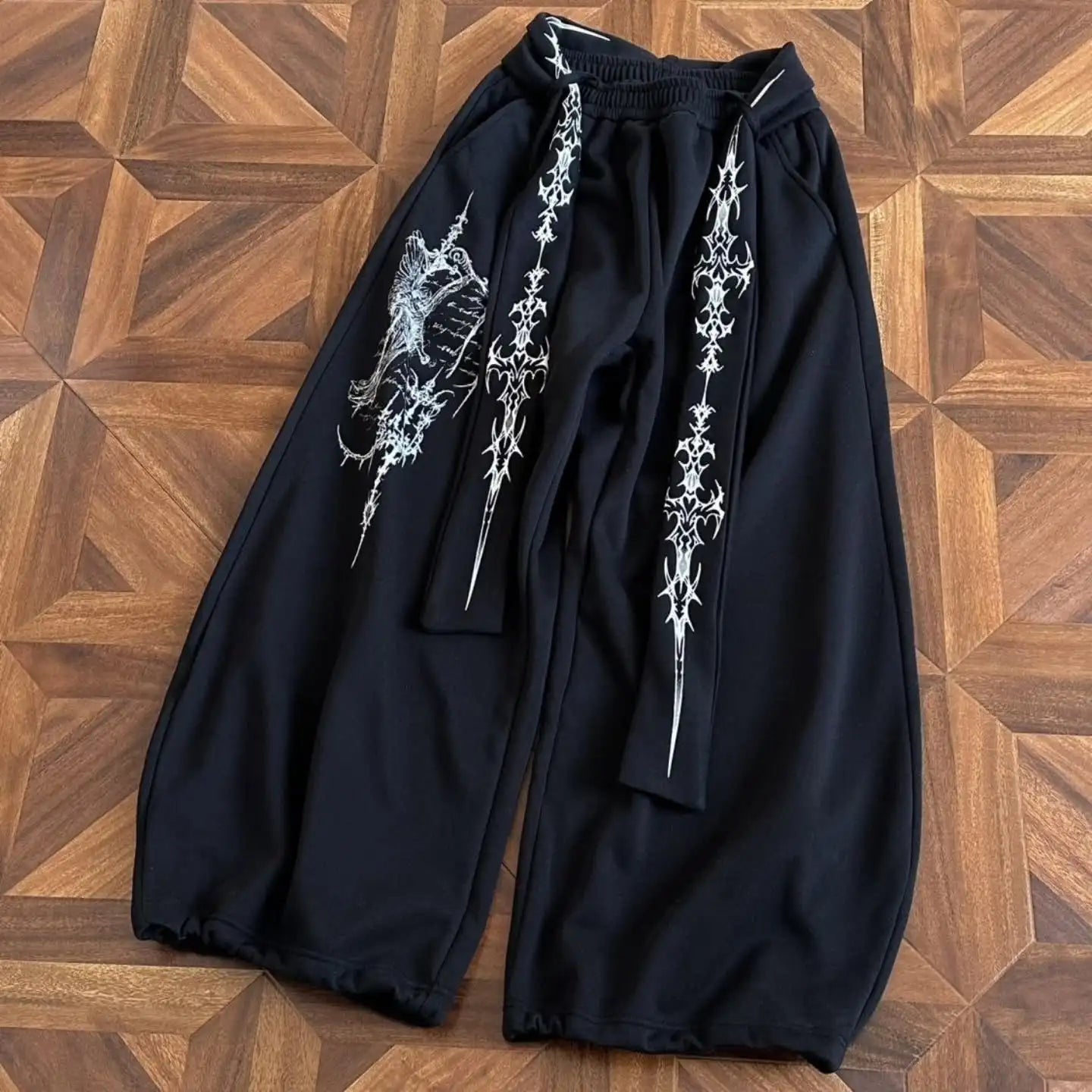 Retro American Black Loose Sweatpants Y2k Men Women Streetwear Dark Gothic Wide Leg Pants Fashion Embroidered Belt Jogging Pants