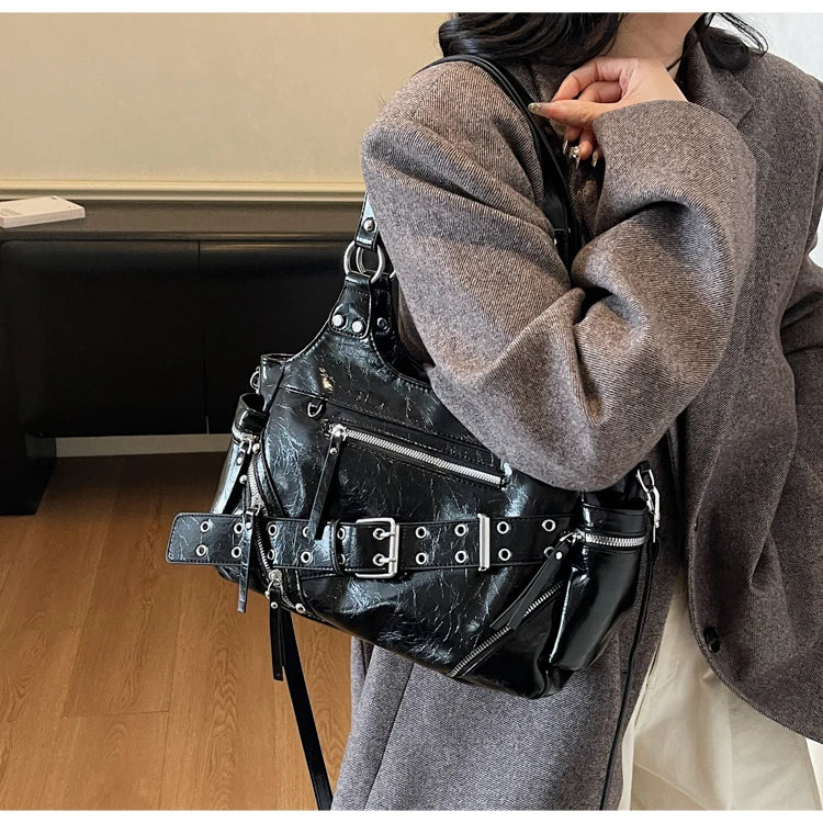 Fashionable Large Capacity Rivet Street Style Women's Tote Bag Shoulder Crossbody Bag Durable Polyester  Commuter Bag