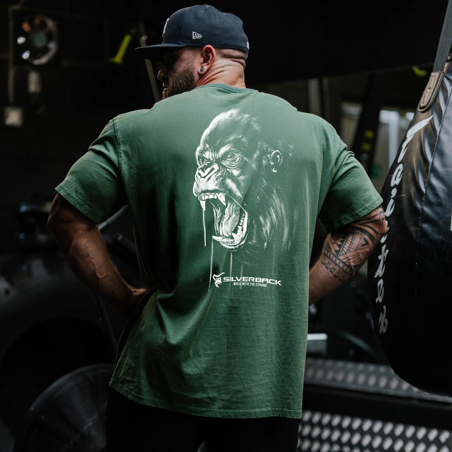 SILVERBACK Sports Men Loose T-shirt Cotton Fashion Oversized Male Tee Shirts Gym Running Streetwear Fitness T-shirt men clothing