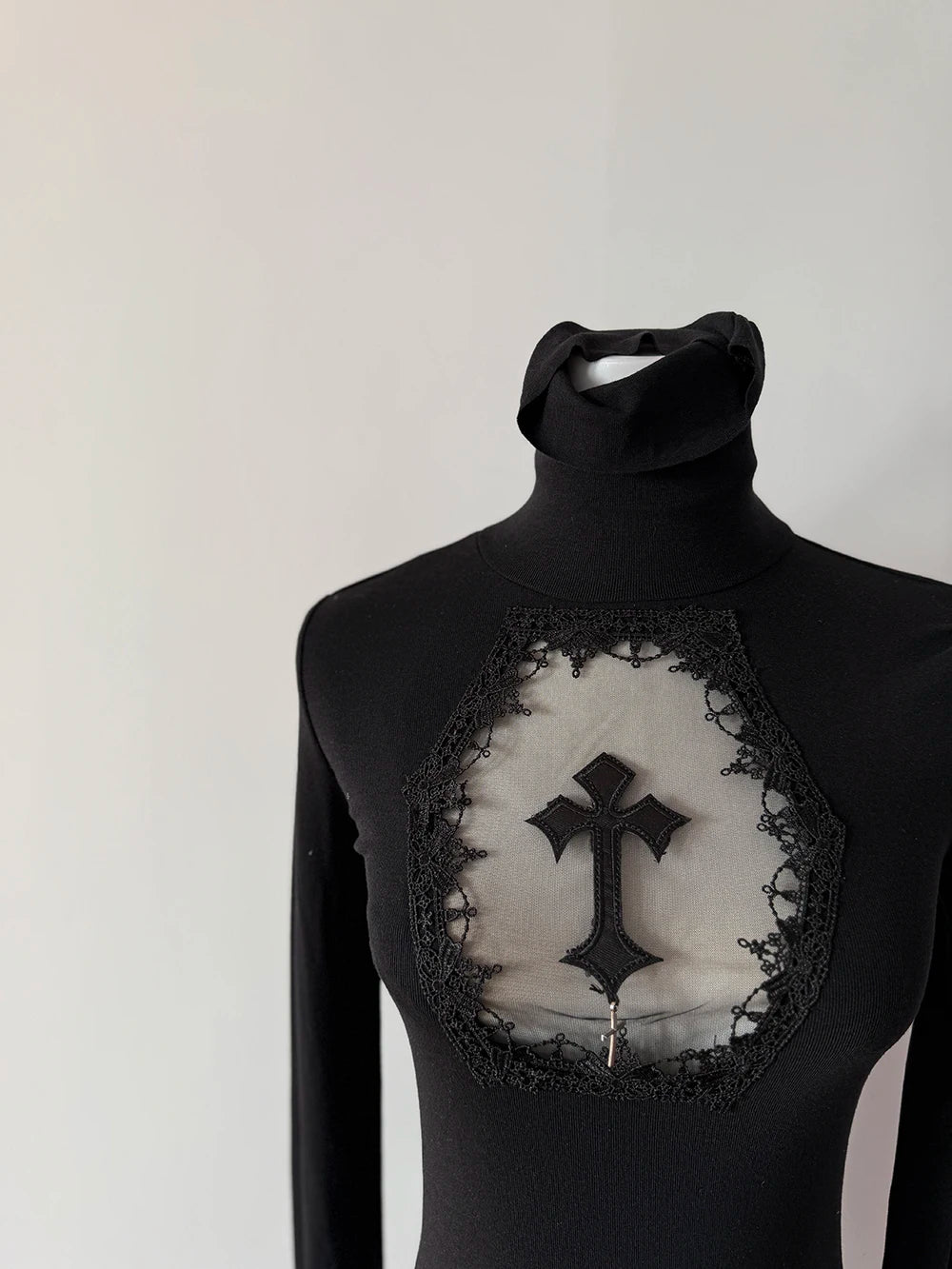High Neck Dark Gothic Cross Hollow Slimming Bottom Knitted Shirt for Women Halloween Costume Long Sleeve Sexy T-shirt Women Tops