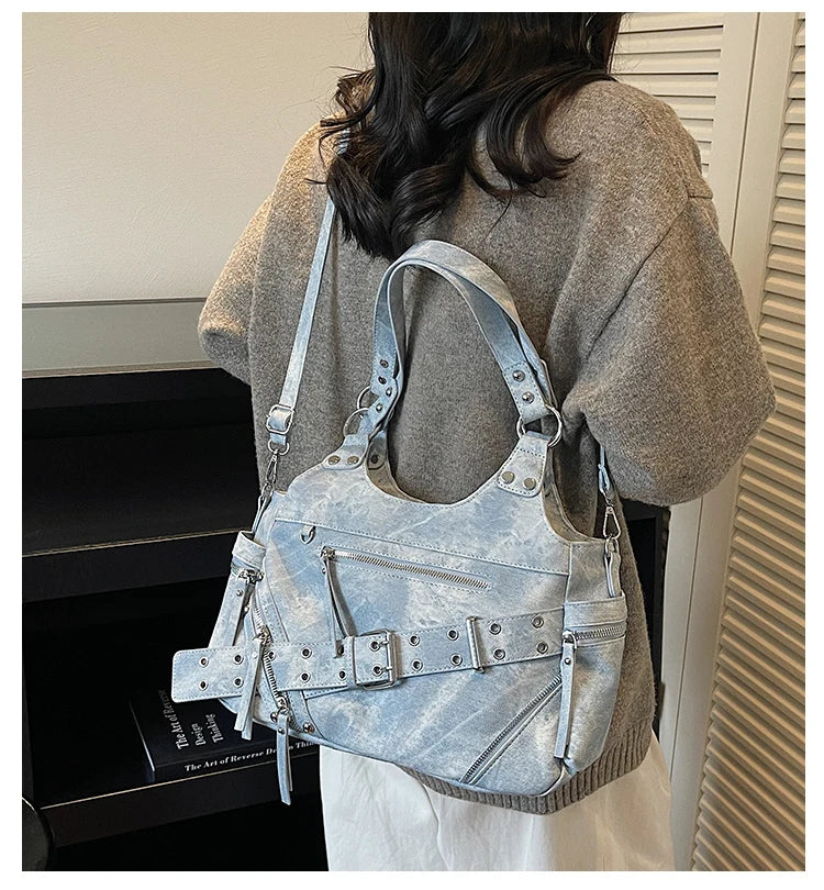 Fashionable Large Capacity Rivet Street Style Women's Tote Bag Shoulder Crossbody Bag Durable Polyester  Commuter Bag
