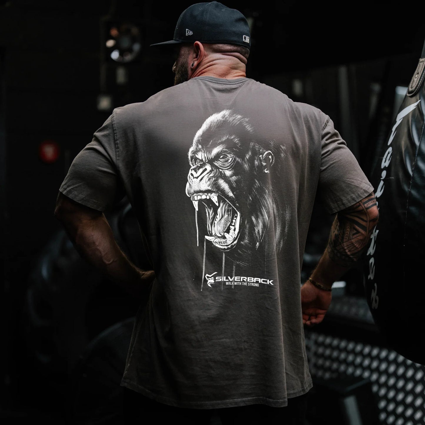 SILVERBACK Sports Men Loose T-shirt Cotton Fashion Oversized Tee Shirts Gym - APEX RITUAL men's t-shirts