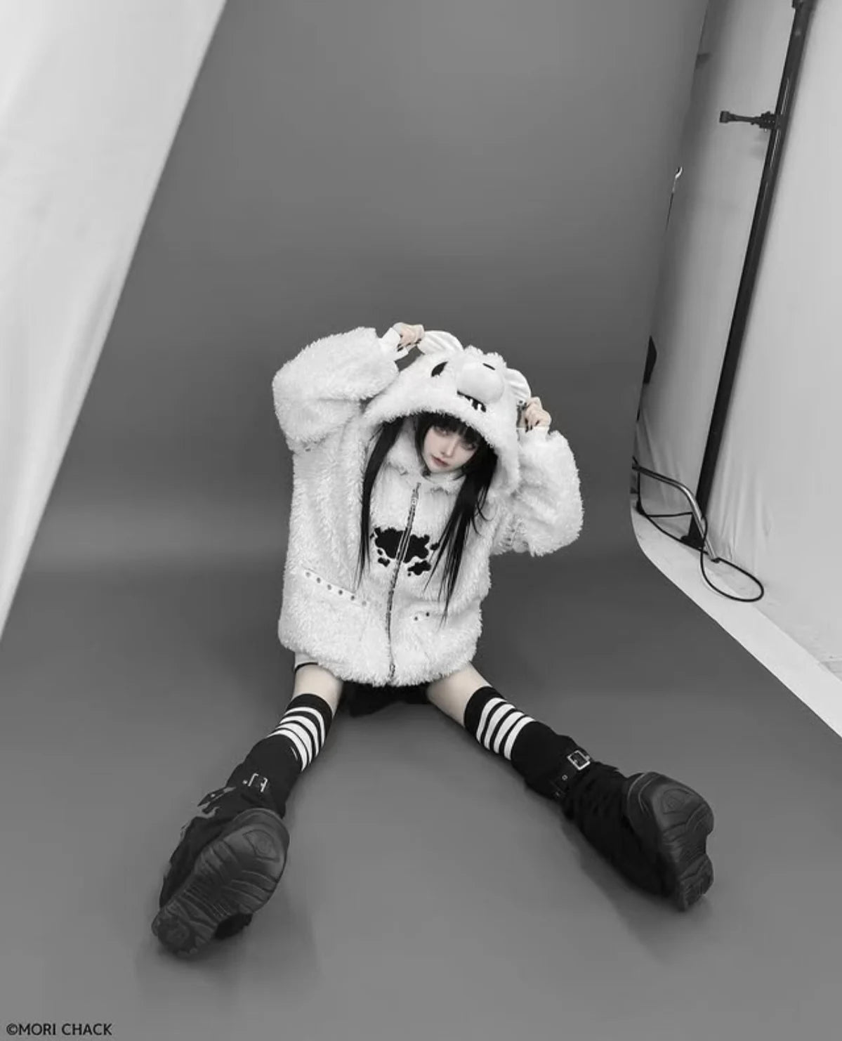 Japanese Gothic Hooded Plush Coat New Autumn Winter Subculture Cool Girl Women's Punk Rivet Lamb Wool Hoodie Jacket Zipper Coat