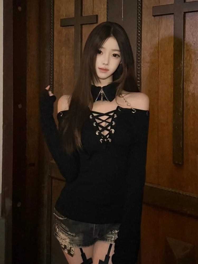 Women's Y2K Chain Slash-Neck Crop Top