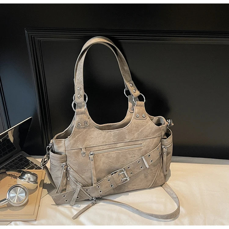 Fashionable Large Capacity Rivet Street Style Women's Tote Bag Shoulder Crossbody Bag Durable Polyester  Commuter Bag