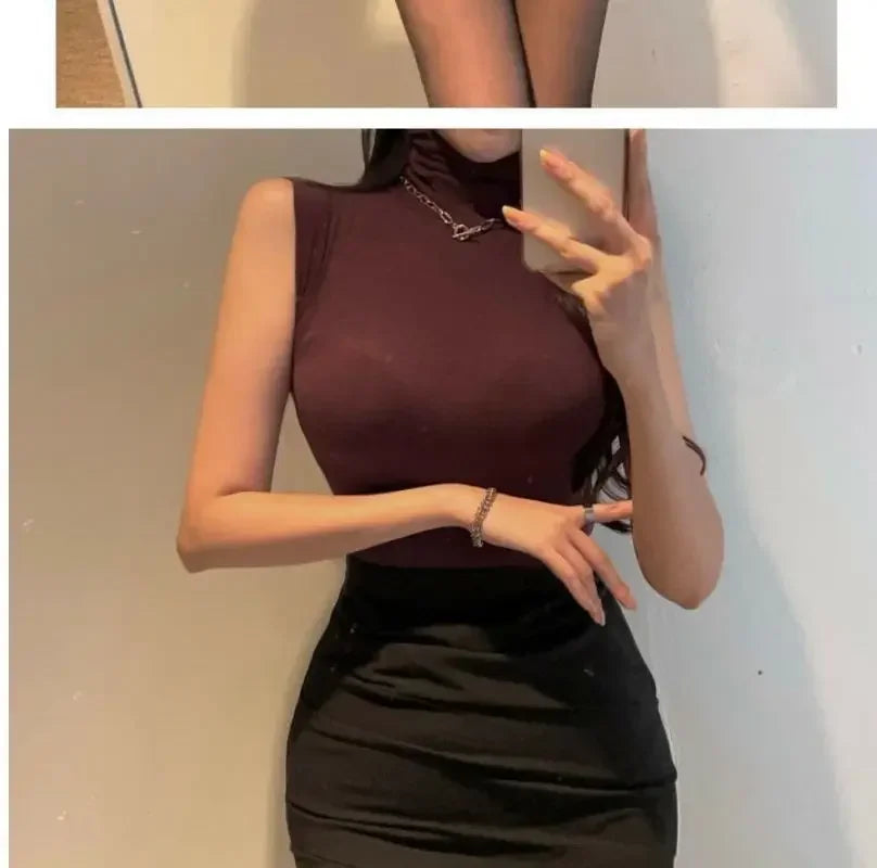 Women's Y2K Vintage Sleeveless Turtleneck Top