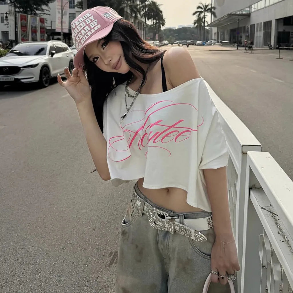 SylCue Letter Print T-Shirts Woman Summer Trend Skew Collar Off Shoulder Navel Exposed High Street Casual Fashion Style Tees