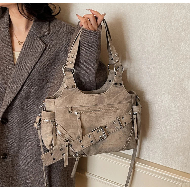 Fashionable Large Capacity Rivet Street Style Women's Tote Bag Shoulder Crossbody Bag Durable Polyester  Commuter Bag