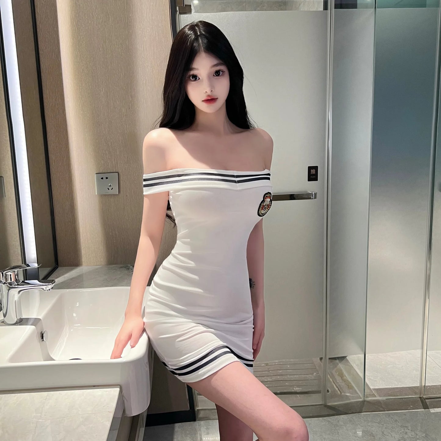 Women's Off-Shoulder White Bodycon Dress