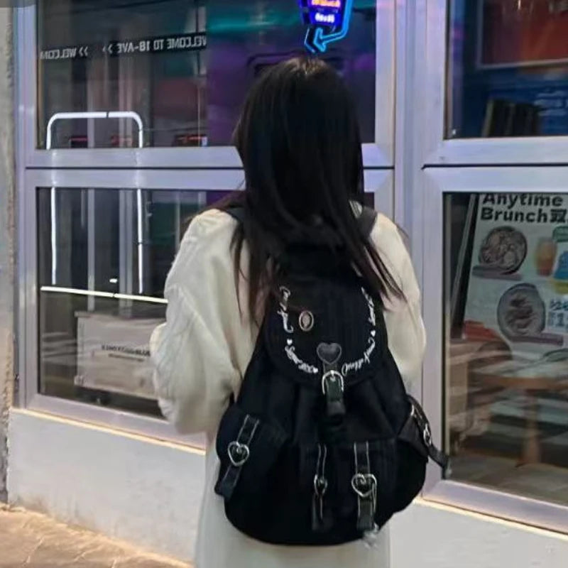 Y2k Aesthetic Fashion Heart Pocket Backpack Streetwear Vintage Casual Schoolbags Women All Match Trendy Backpacks for Students