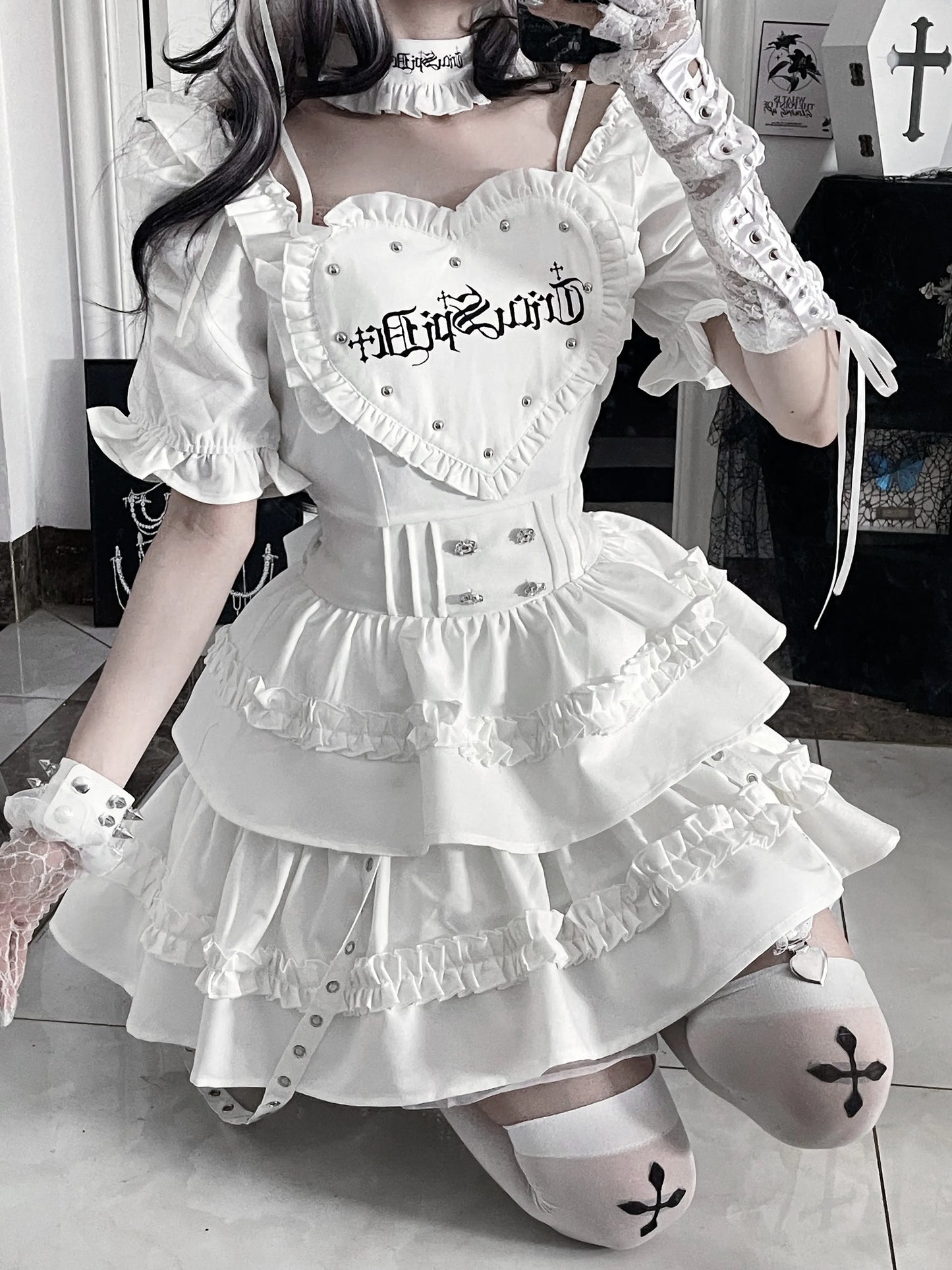 Women's Gothic Puff-Sleeve Sweetheart Dress