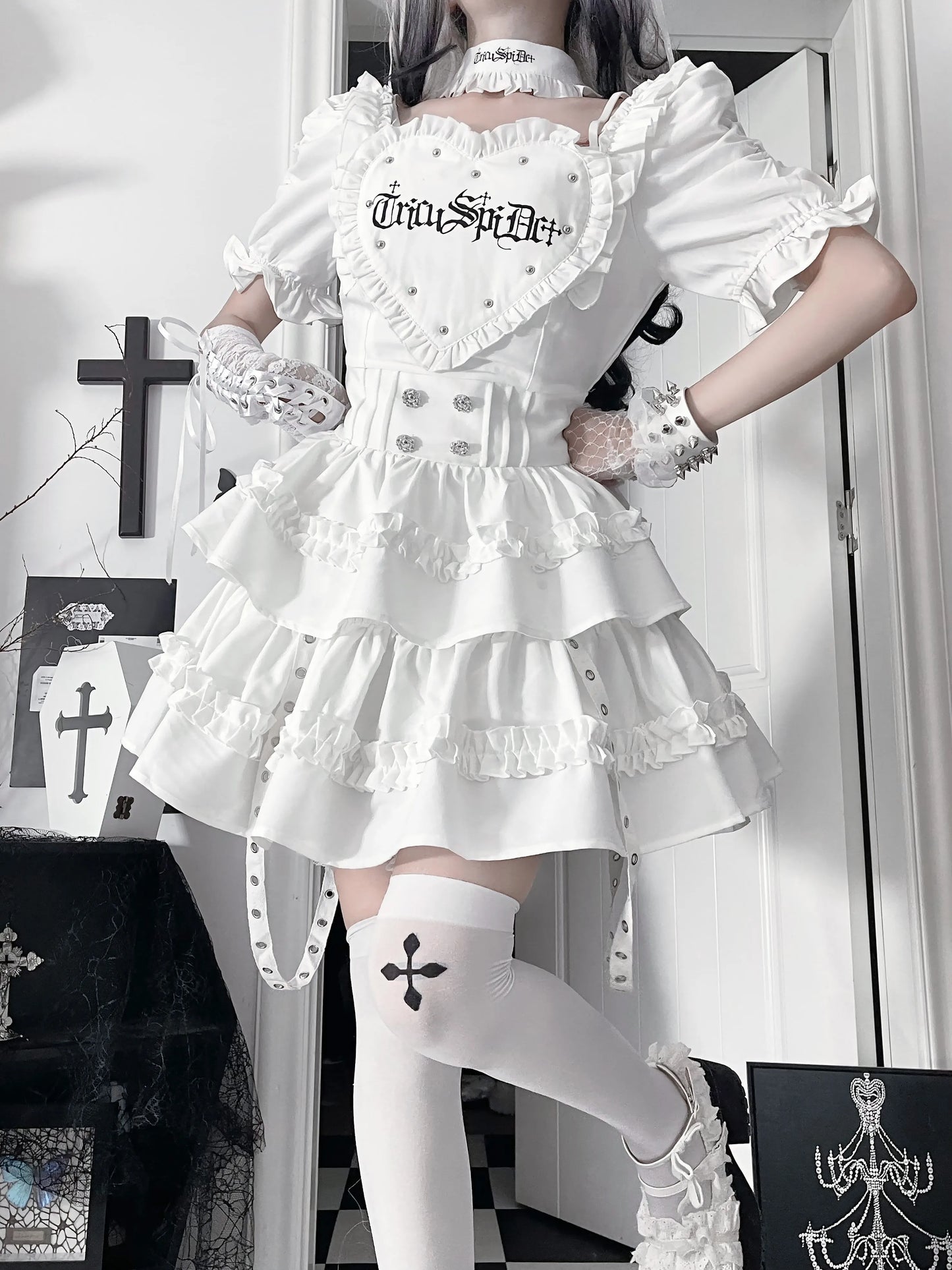 Women's Gothic Puff-Sleeve Sweetheart Dress