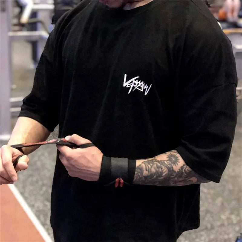 Apex Ritual – メンズオーバーサイズスポーツTシャツ – 丸首コットンサマートレーニングランニングティー