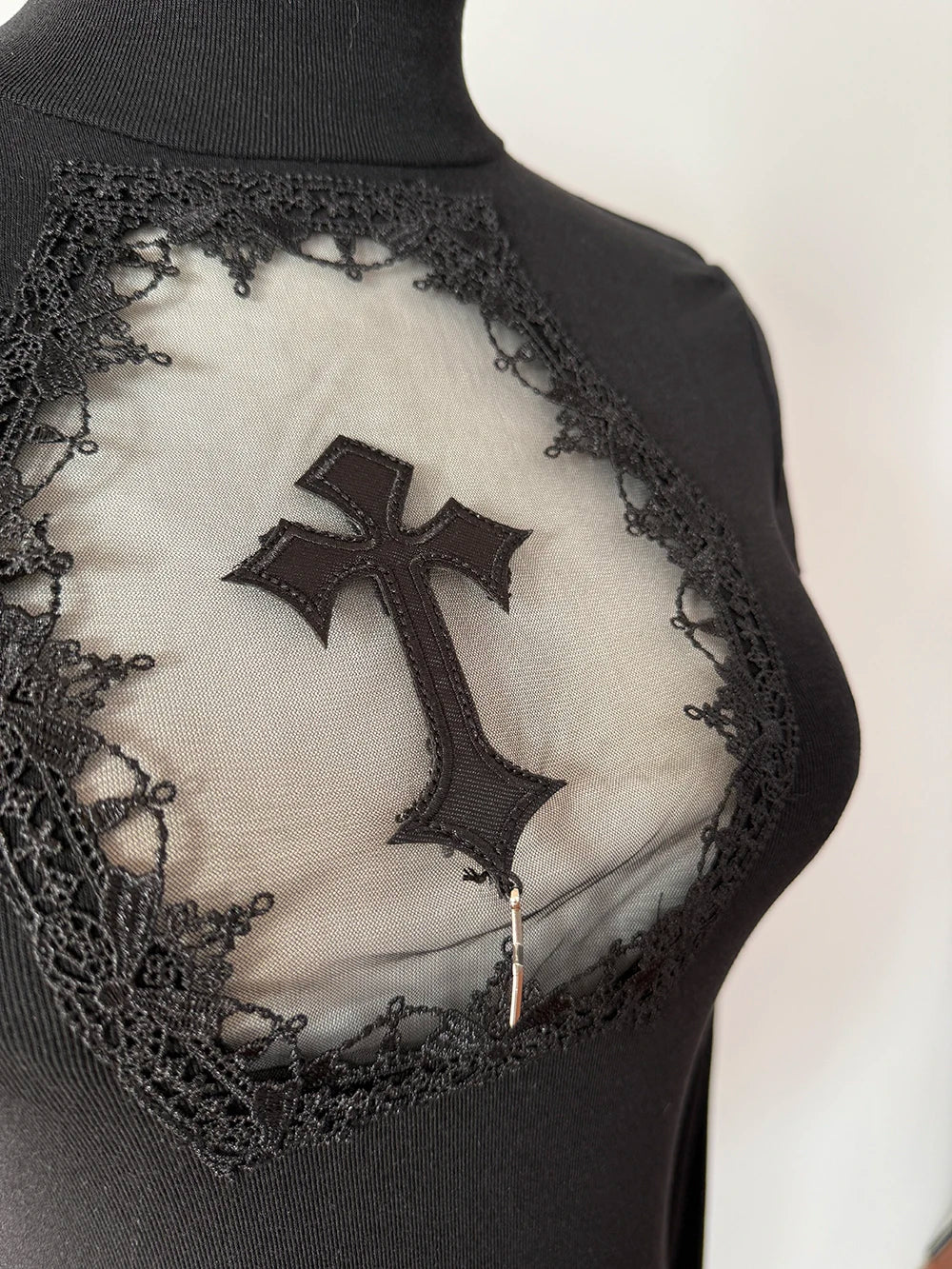 High Neck Dark Gothic Cross Hollow Slimming Bottom Knitted Shirt for Women Halloween Costume Long Sleeve Sexy T-shirt Women Tops