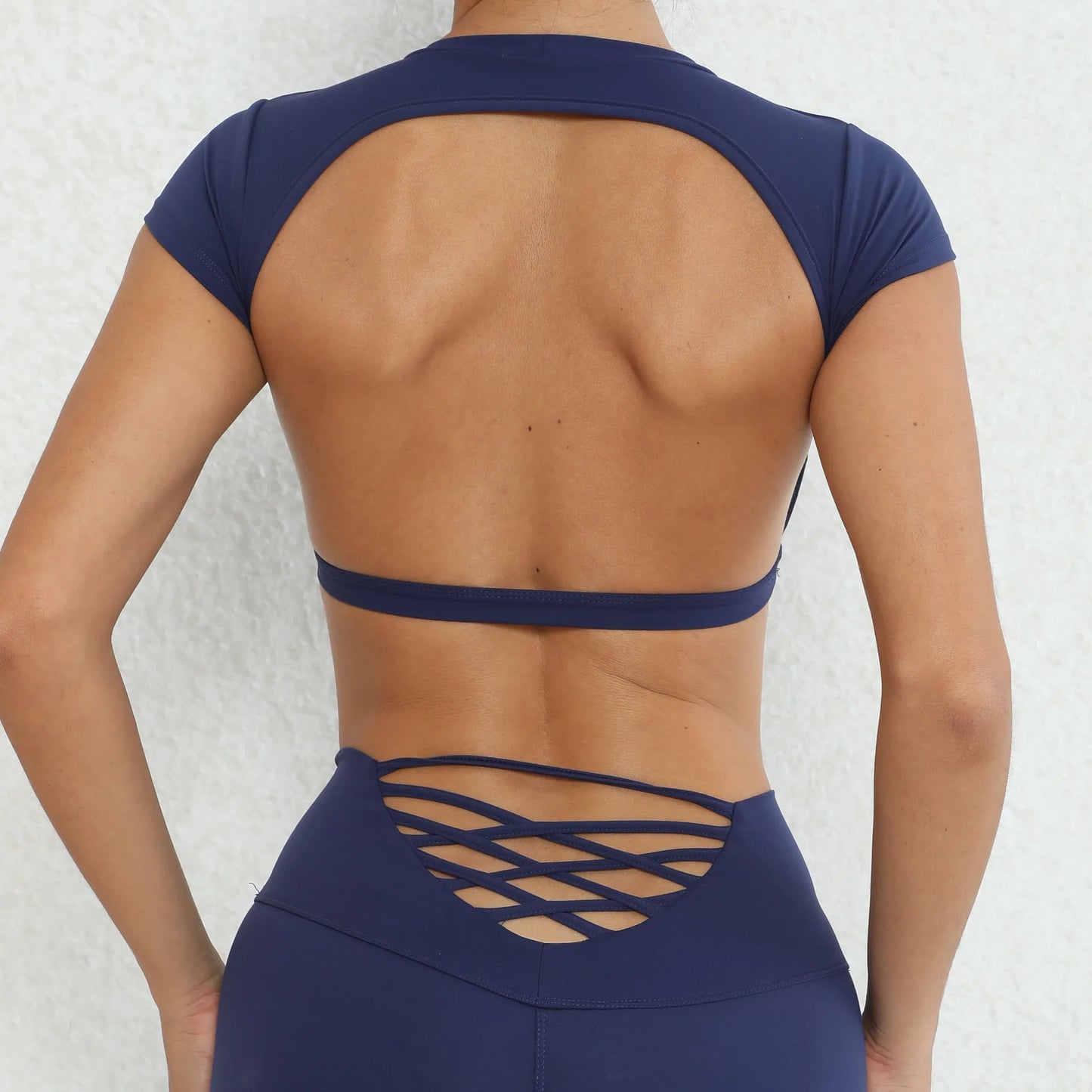 Apex Ritual – セクシーなパッド入りスポーツシャツ 通気性ワークアウトトップス – 背中開きヨガクロップトップス レディースジムトップス