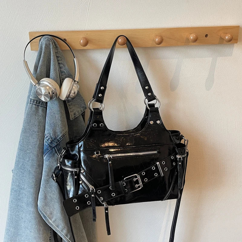 Fashionable Large Capacity Rivet Street Style Women's Tote Bag Shoulder Crossbody Bag Durable Polyester  Commuter Bag