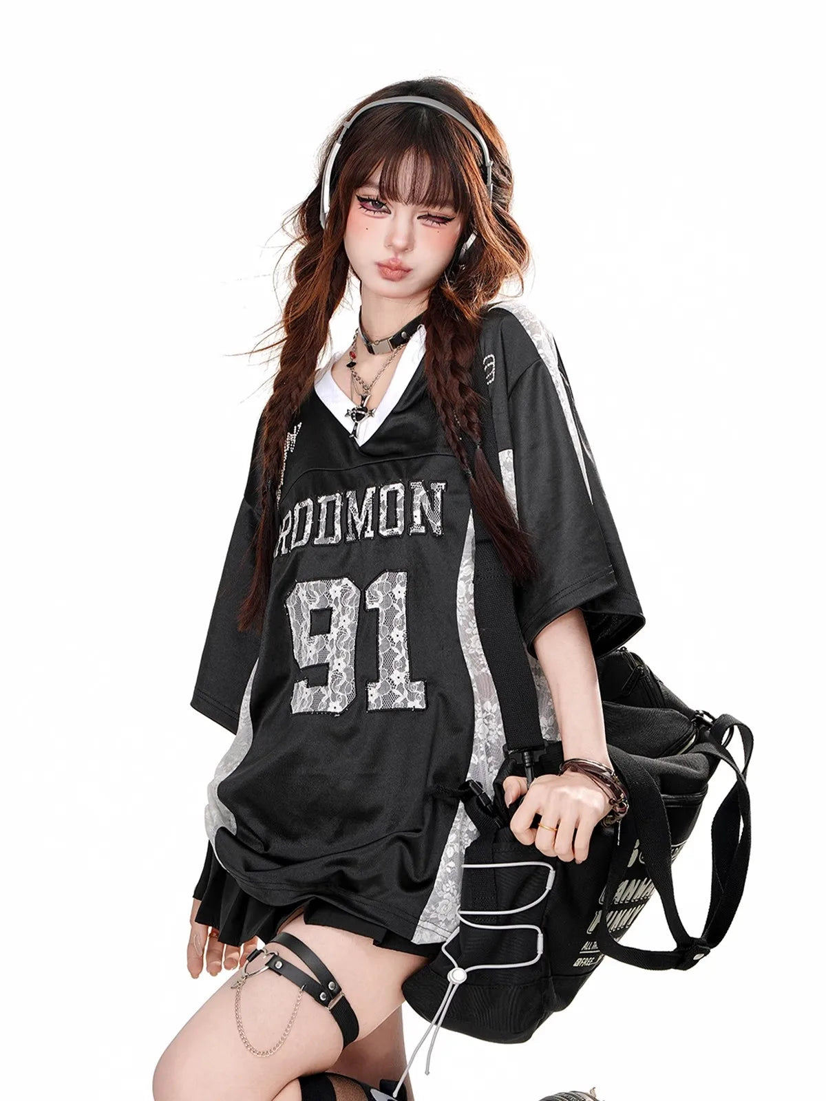 Retro American Splice V-neck Hollow out Lace Short Sleeve T-shirt Women Summer Embroidered Loose Sports Silver Top